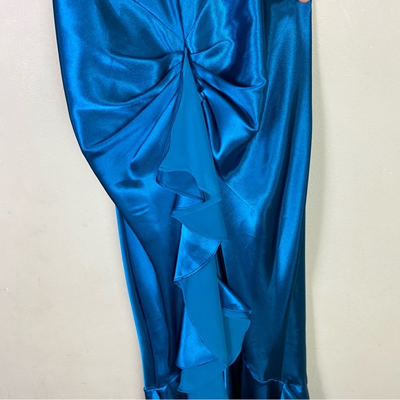 Betsy & Adam x Linda Bernell blue maxi mermaid gown - Picture 5 of 9